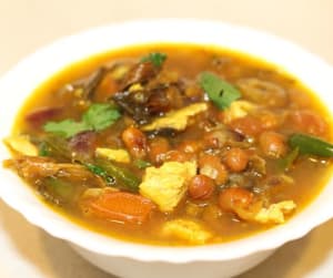 10 Mouth-Watering Street Food Items In Sikkim That Are A Must-Try! 1 sikkim-street-food